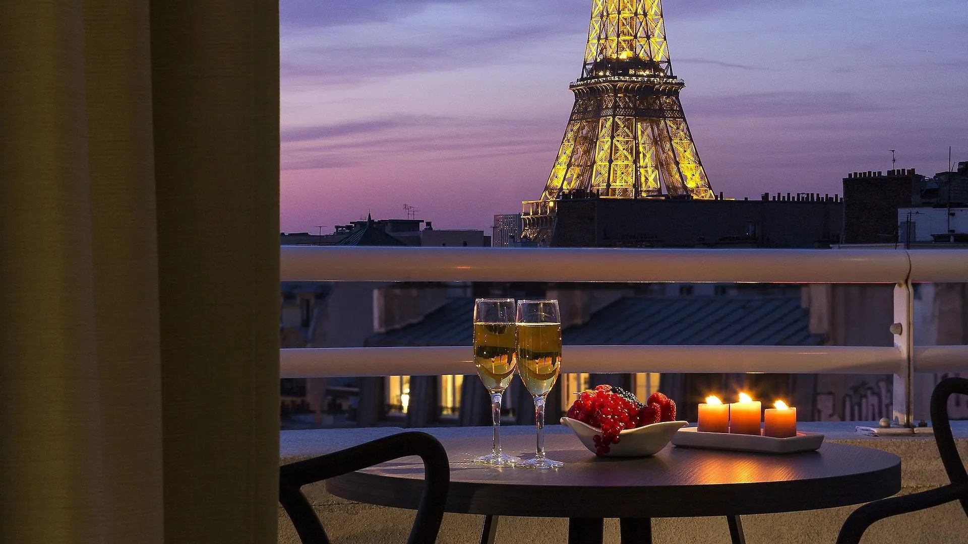 Ξενοδοχείο με διαμερίσματα Citadines Tour Eiffel 4*