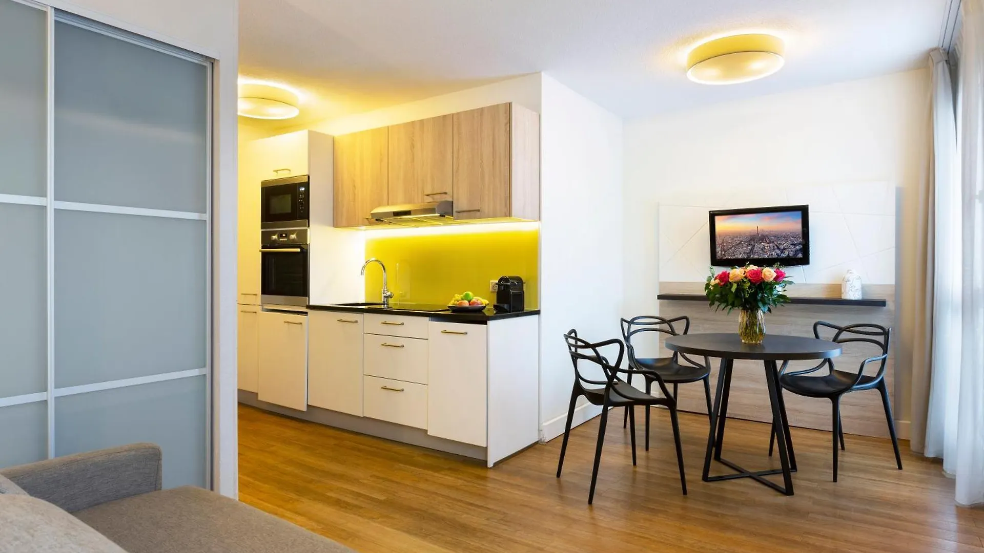 Citadines Tour Eiffel Aparthotel 4*