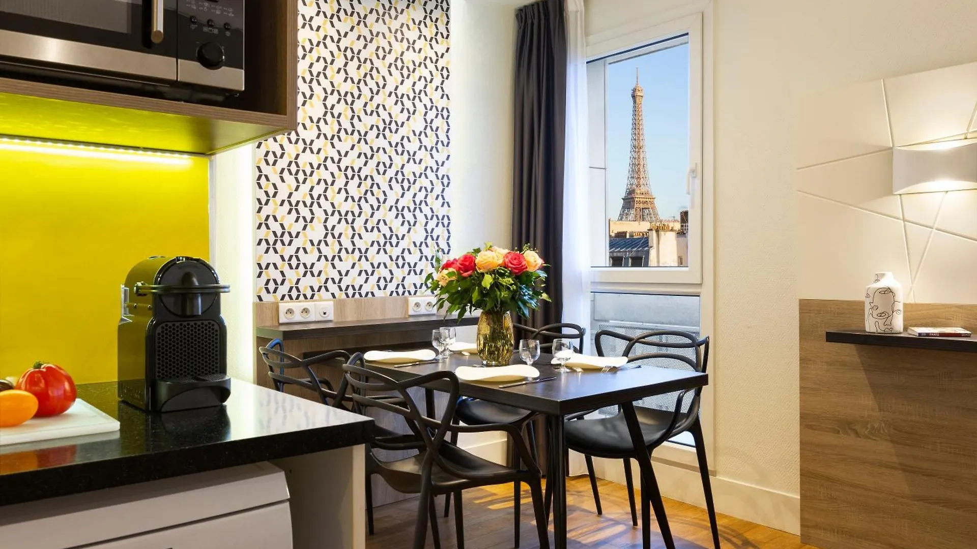 Citadines Tour Eiffel 4*