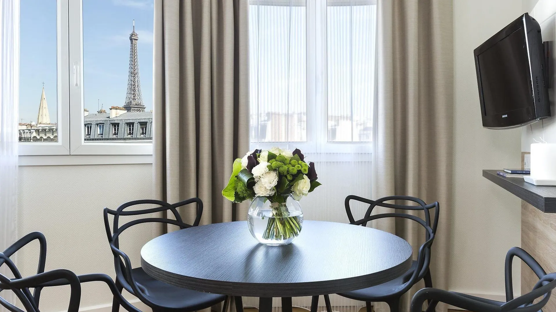 Citadines Tour Eiffel 4*